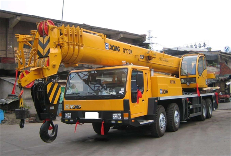 府谷县吊车出租选择重点